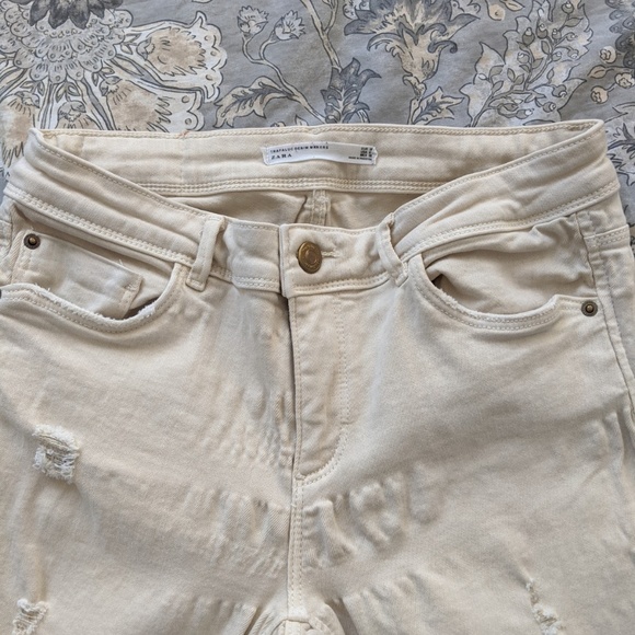 Zara Body Curve Jeggings - Picture 2 of 3